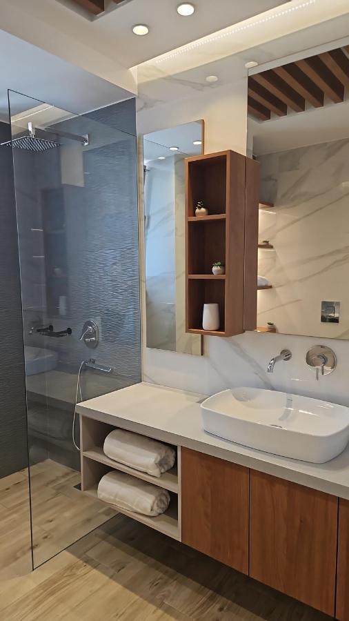 Calm & Dreamy Luxury Apts Pírgos 外观 照片